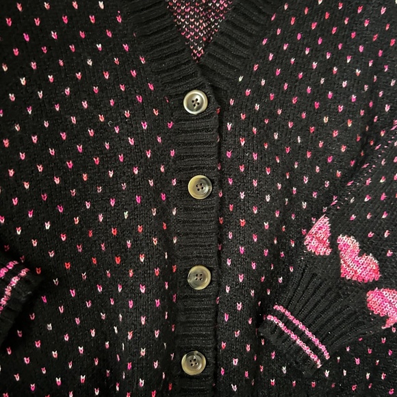 Button up cardigan sweater with heart detail - Picture 4 of 4